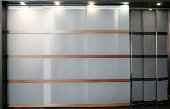 Vertical - Panel Truck