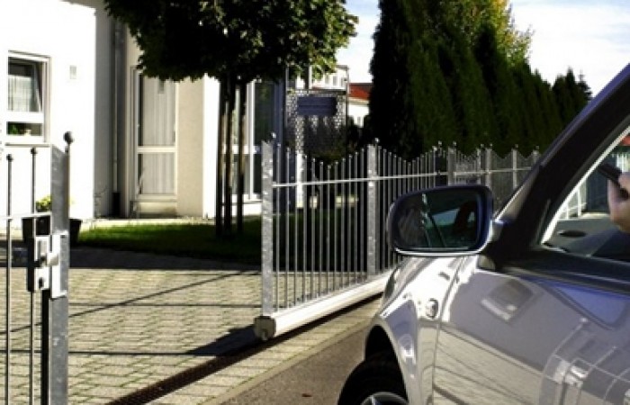 Napędy do bram wjazdowych przesuwnych